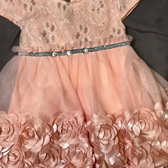 Peach dress - Picture 2 of 6